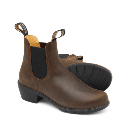 Brown top suede blundstone